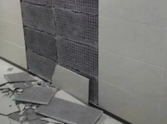 革吉瓷砖空鼓维修公司分享下革吉墙砖松动维修的知识