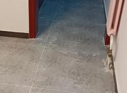 革吉瓷砖空鼓维修公司分享下革吉地砖空鼓了怎么办